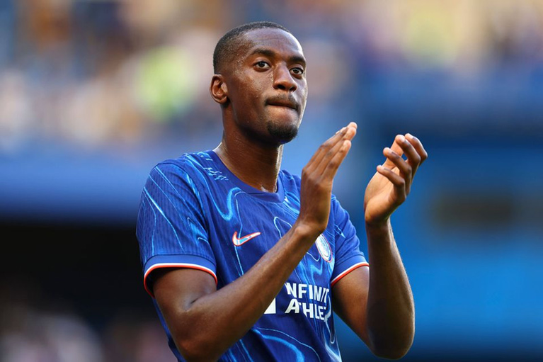 The Complete Profile of Tosin Adarabioyo – England & Chelsea’s Defensive Powerhouse